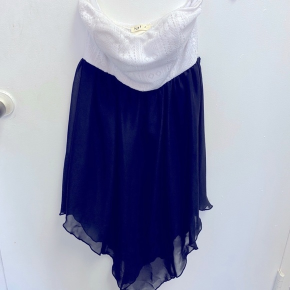 love J Dresses & Skirts - NWT Ladies v front shape strapless dress